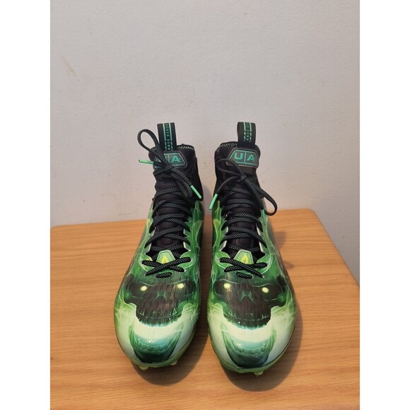 Under Armour Size 10.5 Men Spotlight Lux MC LE Slime Football Cleats 3025376 001 main image 9